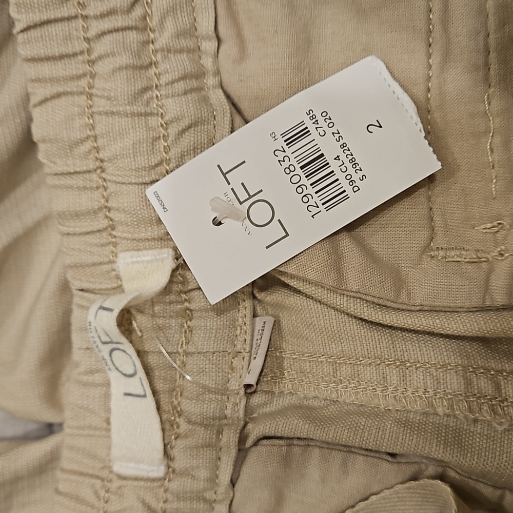 NWT - LOFT Khaki Cropped Pants - Picture 5 of 7